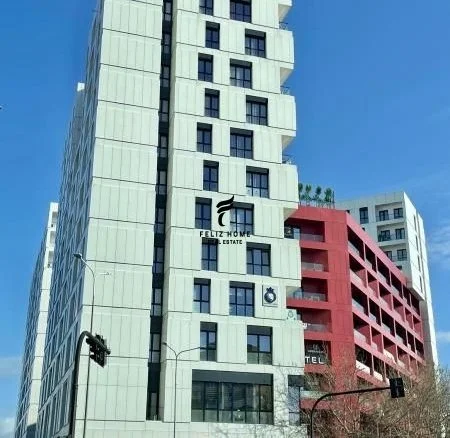 Tirane, jepet me qera zyre Kati 1, 240 m² 2.500 € (RRUGA E DIBRES)