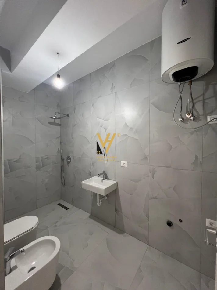 Tirane, shitet apartament 1+1+Ballkon Kati 6, 61 m² 115.000 € (ALI DEMI)