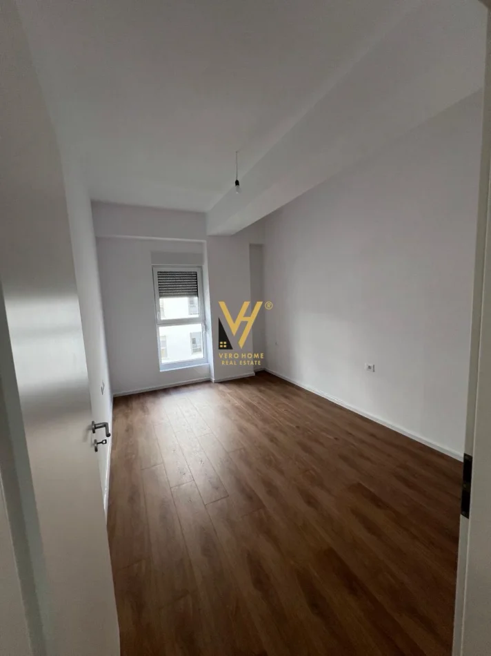 Tirane, shitet apartament 1+1+Ballkon Kati 6, 61 m² 115.000 € (ALI DEMI)