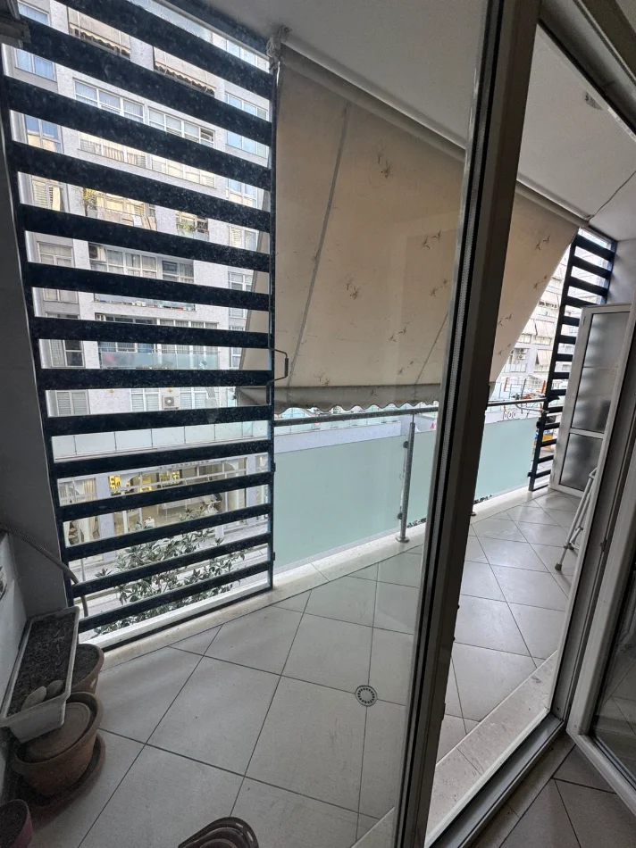 Tirane, shitet apartament 1+1+Ballkon Kati 2, 72 m² 216.000 € (Kompleksi Kika , Komuna e Parisit)