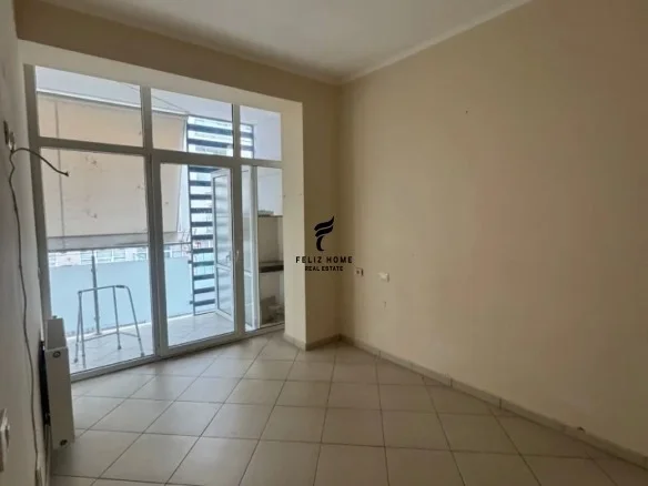 Tirane, shitet apartament 1+1+Ballkon Kati 2, 72 m² 216.000 € (KOMUNA E PARISIT)
