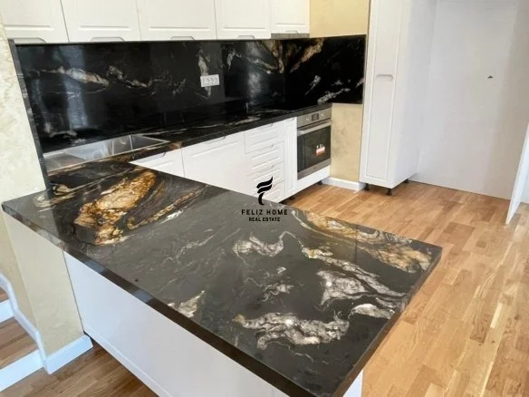 Gjiri Lalezit | Hamallaj, shitet Vile 2 Katshe Kati 2, 400 m² 450.000 € (GJIRI LALEZIT)