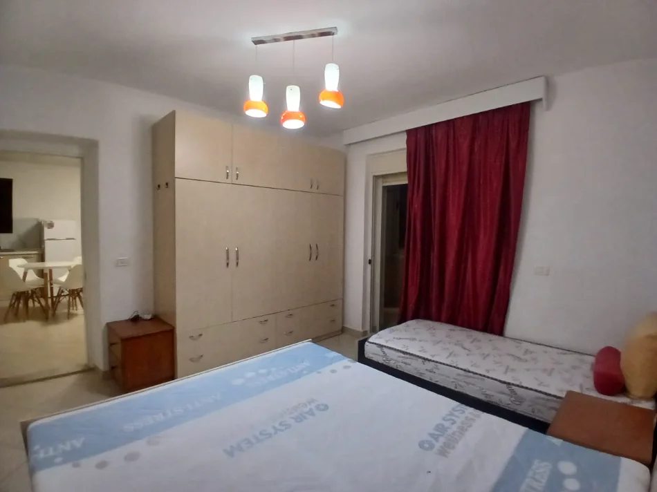 Tirane, jepet me qera apartament 1+1+Ballkon Kati 3, 67 m² 480 € 