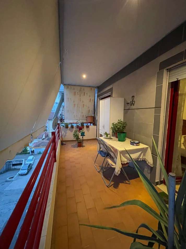 Tirane, shitet apartament 2+1+Ballkon Kati 4, 116 m² (pranë Garden Building, Rruga e Kavajës)