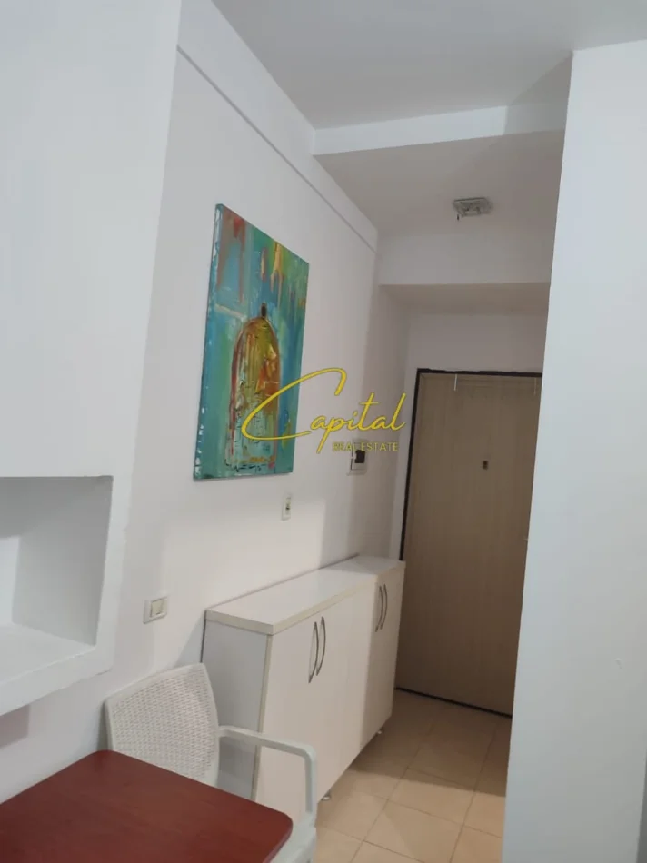 Tirane, jepet me qera apartament 1+1 Kati 1, 36 m² 250 € (FRESKU)