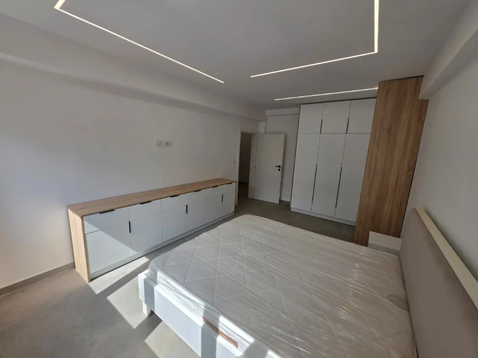 Durres, shitet apartament 2+1+Ballkon Kati 3, 80 m² 160.000 € (Rruga Shoqeria Bashkimi)