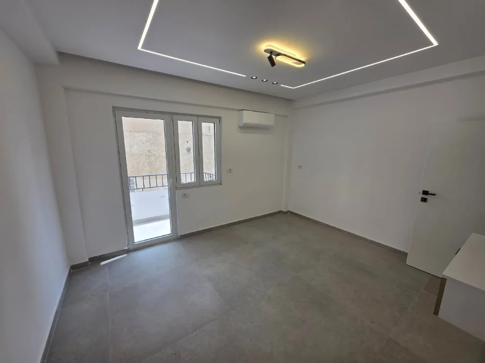 Durres, shitet apartament 2+1+Ballkon Kati 3, 80 m² 160.000 € (Rruga Shoqeria Bashkimi)