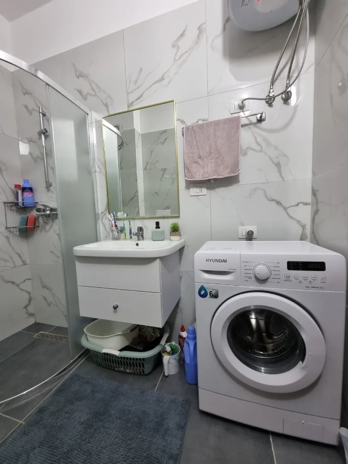 Durres, shitet apartament 1+1 Kati 2, 58 m² 115.000 € (Qerret)