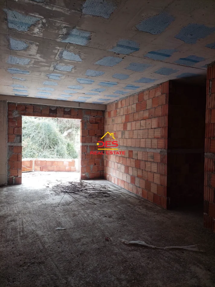 Vlore, shitet apartament 2+1+Ballkon Kati 1, 101 m² (Rruga Dhimitër Konomi)