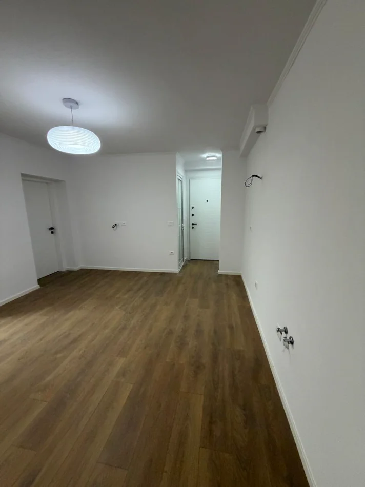 Tirane, shitet garsonier 1+1 Kati 0, 47 m² 88.000 € 