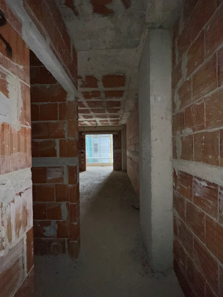 Tirane, shitet apartament 1+1+Ballkon Kati 4, 71 m² 115.000 € (Viva 2)