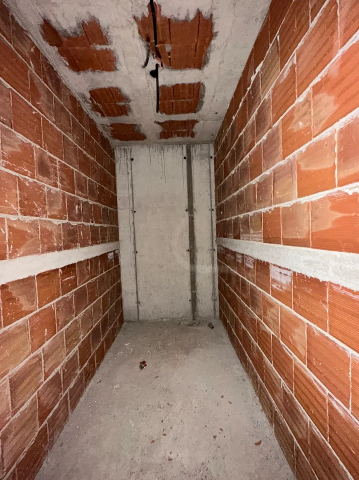 Tirane, shitet apartament 1+1+Ballkon Kati 4, 71 m² 115.000 € (Viva 2)