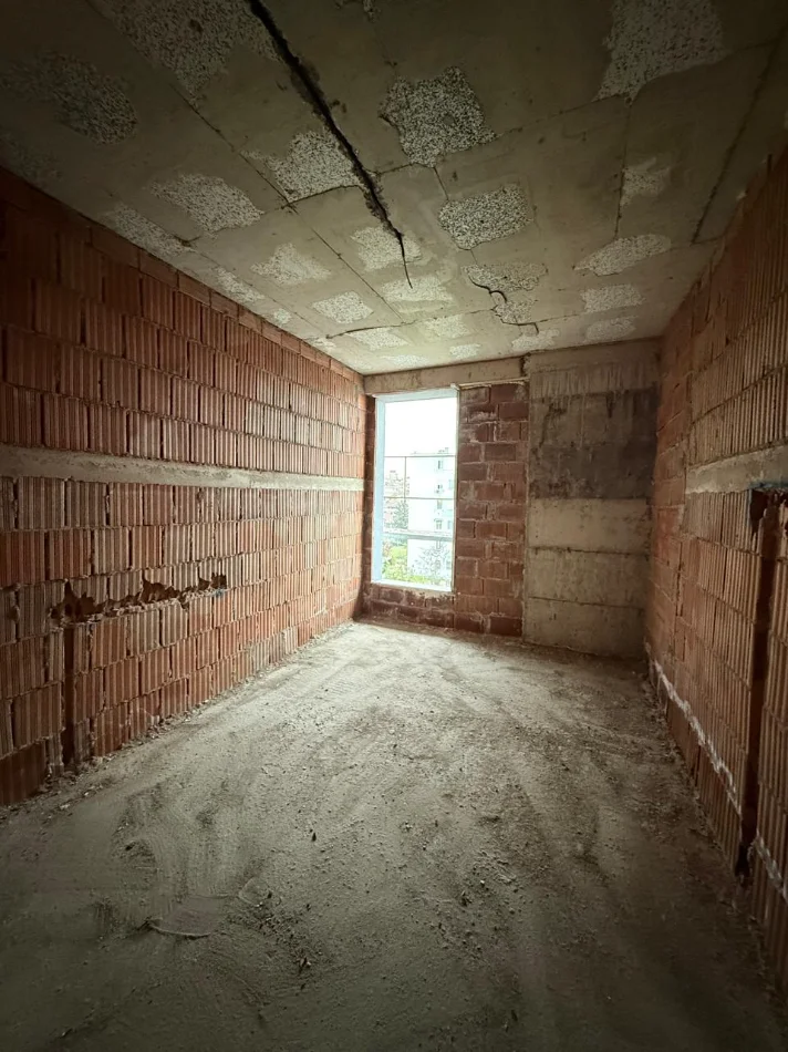 Tirane, shitet apartament 2+1+Ballkon Kati 6, 110 m² 150.000 € (Ali Demi)