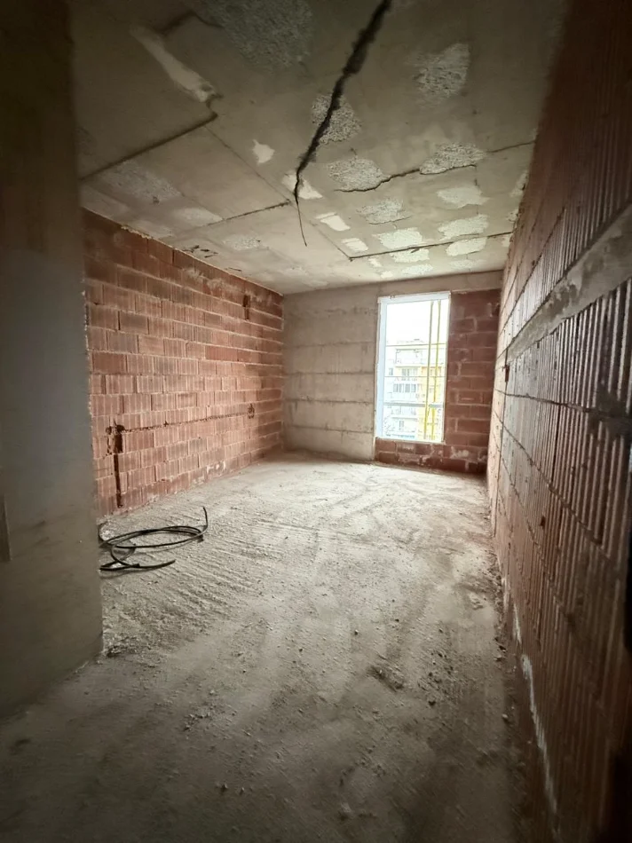 Tirane, shitet apartament 2+1+Ballkon Kati 6, 110 m² 150.000 € (Ali Demi)