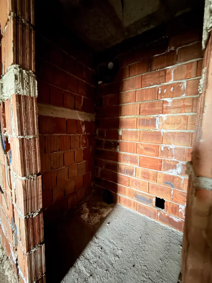 Tirane, shitet apartament 2+1+Ballkon Kati 6, 110 m² 150.000 € (Ali Demi)