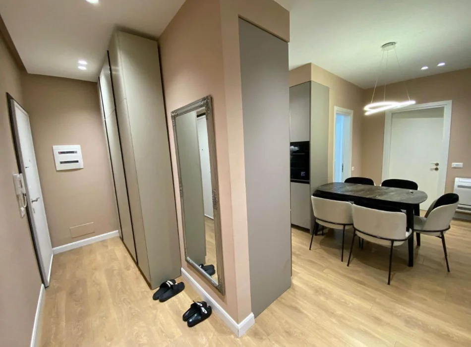 Tirane, jepet me qera apartament 2+1 Kati 3, 100 m²