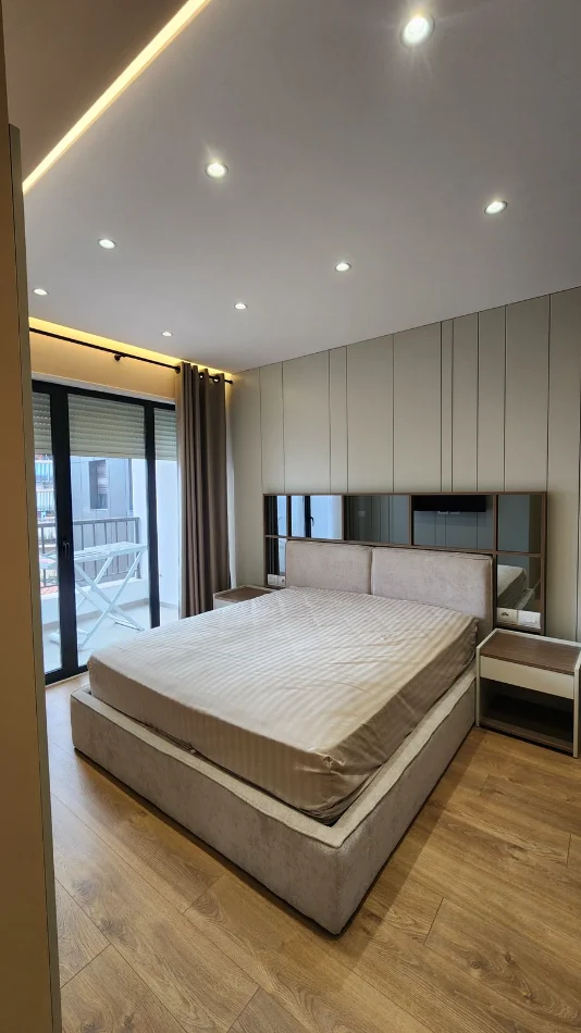 Tirane, shitet apartament 2+1 Kati 3, 117 m² 335.000 € (Rruga e Durresit)