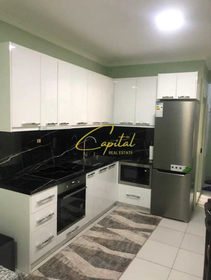 Tirane, jepet me qera apartament 1+1 Kati 5, 60 m² 500 € (DON BOSKO)