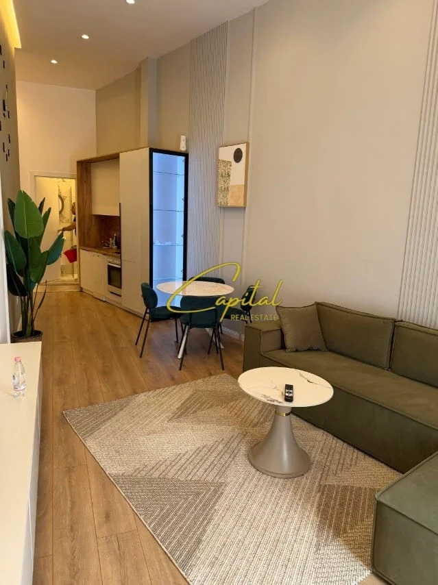 Tirane, jepet me qera apartament 2+1 Kati 1, 70 m² 550 € (LAPRAKE)