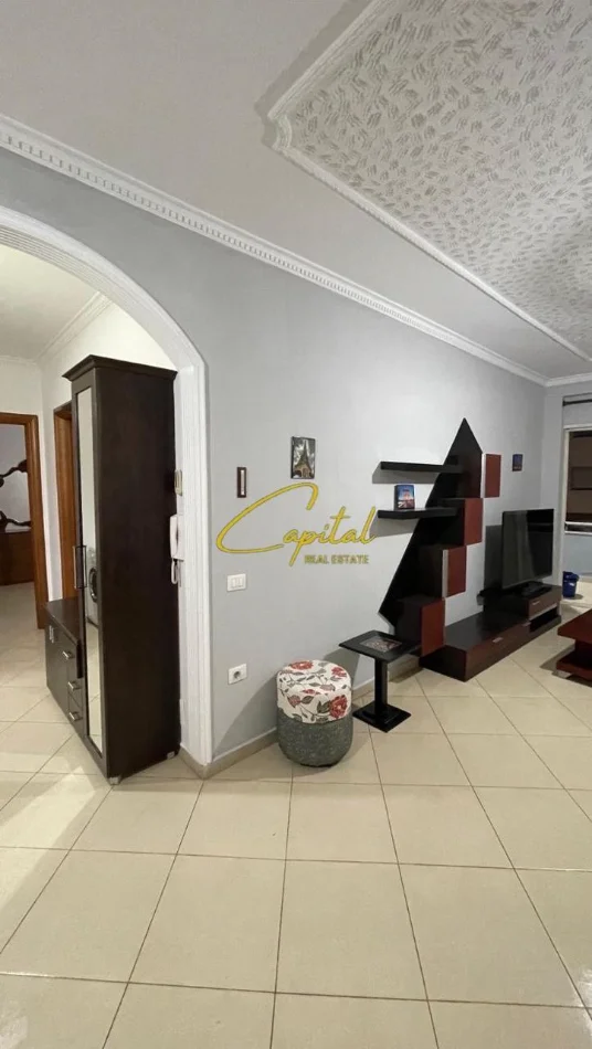 Tirane, jepet me qera apartament 2+1 Kati 3, 100 m² 450 € (ASTIR)