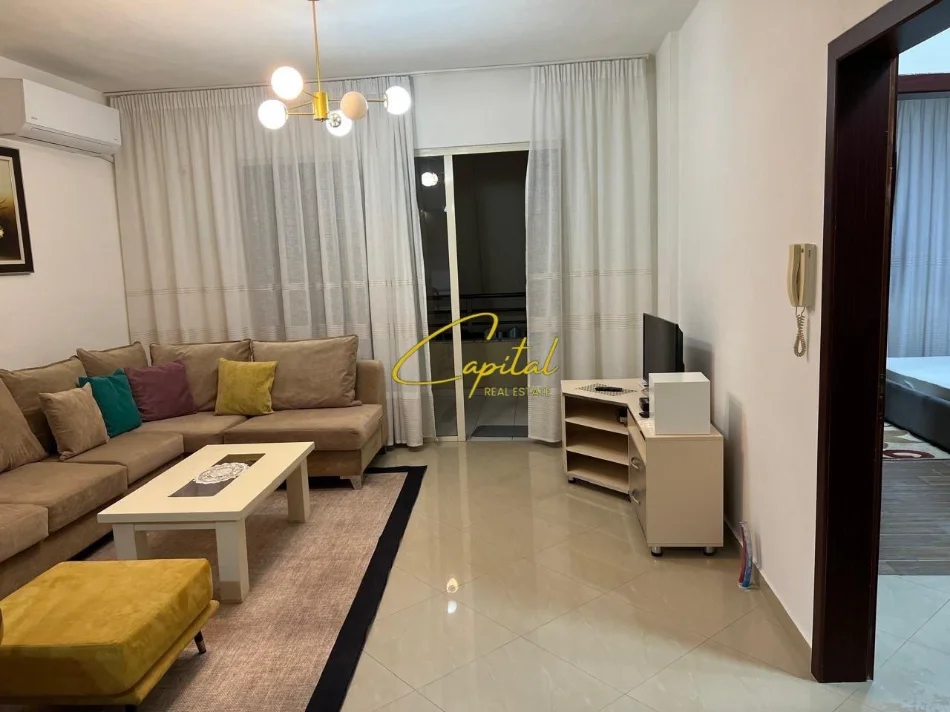 Tirane, jepet me qera apartament 1+1 Kati 5, 70 m² 400 € (ASTIR)