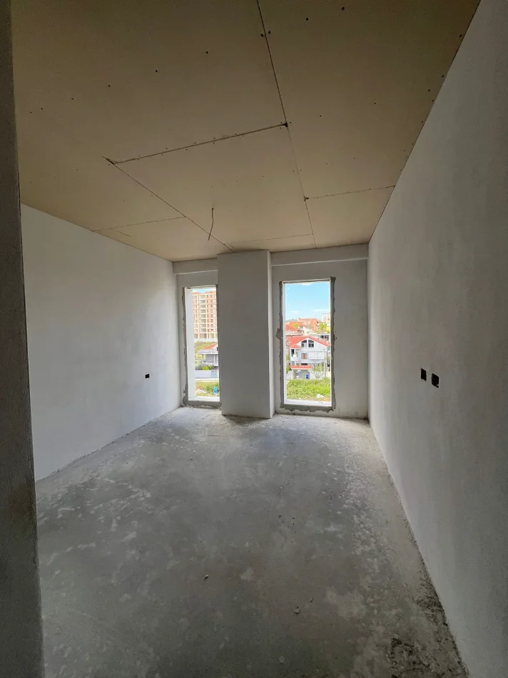 Tirane, shitet apartament 2+1+Ballkon Kati 3, 105 m² 157.000 € (Tv Klan)