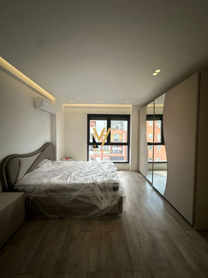 Tirane, jepet me qera apartament 2+1+Ballkon Kati 6, 108 m² 850 € (BULEVARDI I RI)