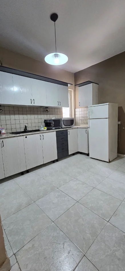 Tirane, shitet apartament 3+1+Ballkon Kati 4, 75 m² 195.000 € 