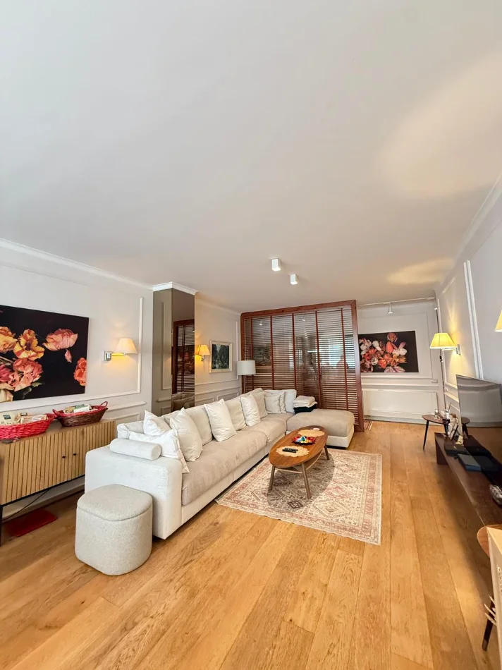 Tirane, shitet apartament 2+1+Ballkon Kati 3, 134 m² 410.000 € (Rruga e Elbasanit)