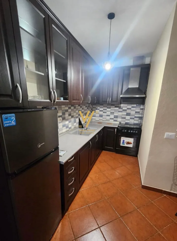 Tirane, jepet me qera apartament 1+1+Ballkon Kati 2, 56 m² 590 € (IRFAN TOMINI)