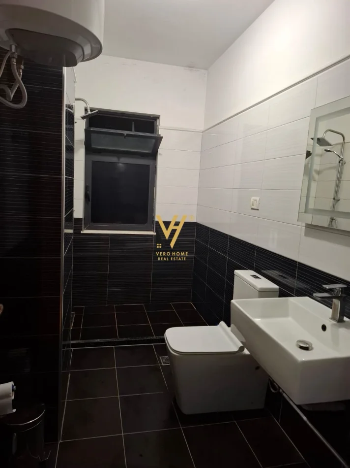 Tirane, shitet apartament 2+1+Ballkon Kati 5, 94 m² 155.000 € (ASTIR)