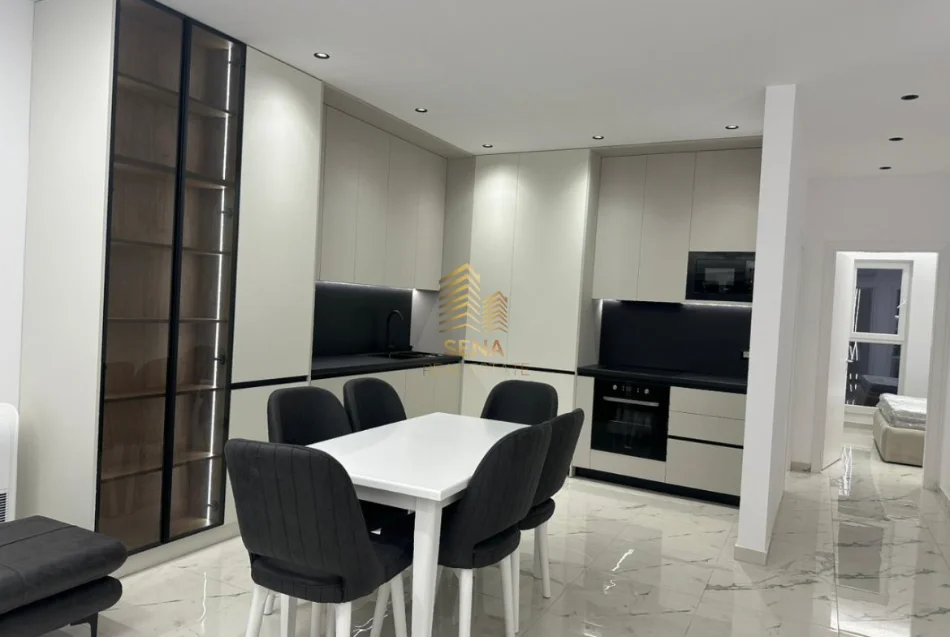 Tirane, jepet me qera apartament 2+1+Ballkon Kati 6, 100 m² 800 € (AURA Complex)