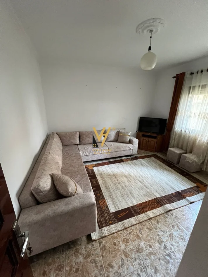 Tirane, jepet me qera apartament 1+1+Ballkon Kati 1, 73 m² 420 € (QYTET STUDENTI)