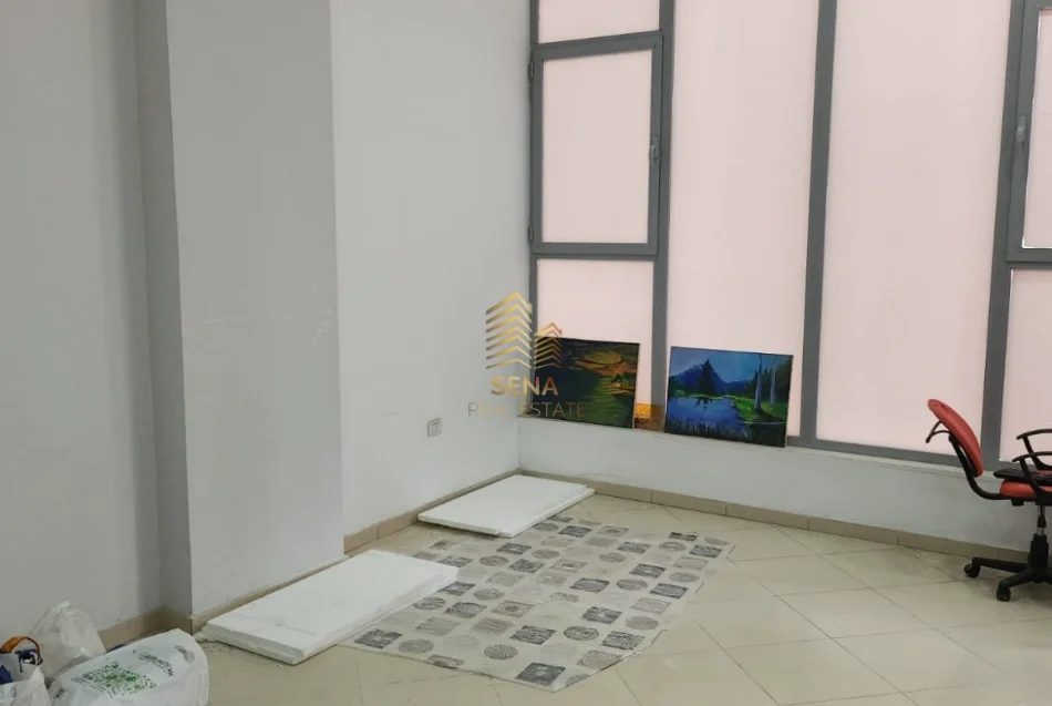 Tirane, shitet ambjent biznesi Kati 2, 57 m² 100.000 € (Astir, Rruga Tom Plezha)