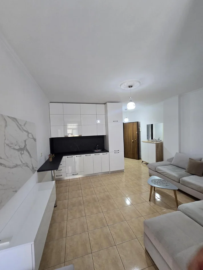 Durres, shitet apartament 1+1+Ballkon Kati 3, 60 m² 135.000 € (Shkembi i Kavajes)