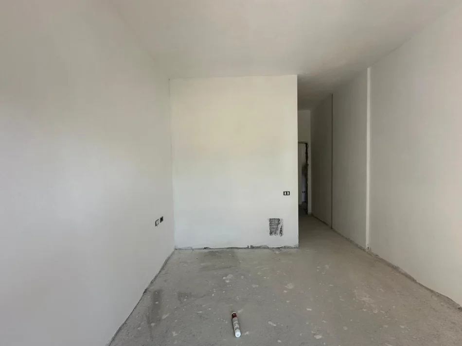 Tirane, shitet apartament 2+1 Kati 2, 124 m² 198.700 € (Porta Tirana e Re)