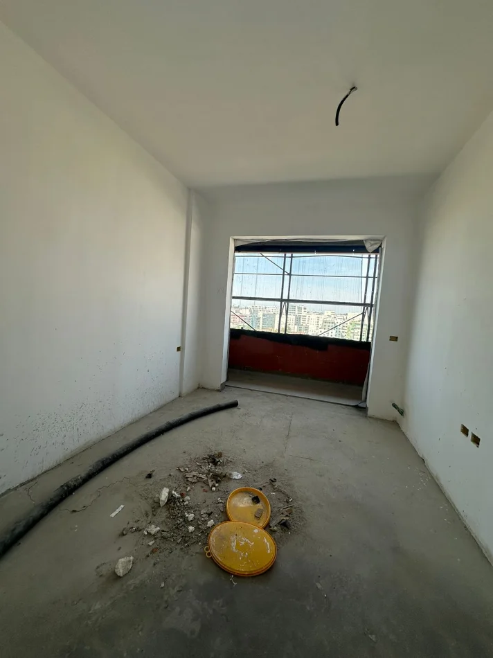 Tirane, shitet apartament 1+1 Kati 8, 67 m² 202.000 € (Rruga e Kavajes)