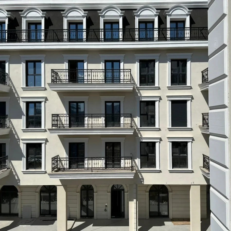 Tirane, shitet apartament 1+1+Ballkon , 77 m² 122.560 € (Porta Tirana e Re TEG)