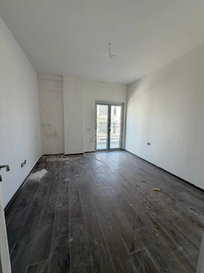 Tirane, shitet apartament 3+1 Kati 1, 151 m² 273.350 € (Sauk i Vjeter)