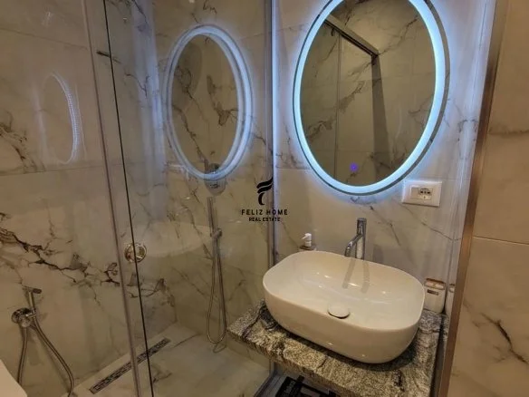 Tirane, jepet me qera apartament 1+1+Ballkon Kati 1, 60 m² 600 € (RRUGA E DURRESIT)