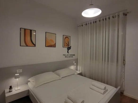 Tirane, jepet me qera apartament 1+1+Ballkon Kati 1, 60 m² 600 € (RRUGA E DURRESIT)