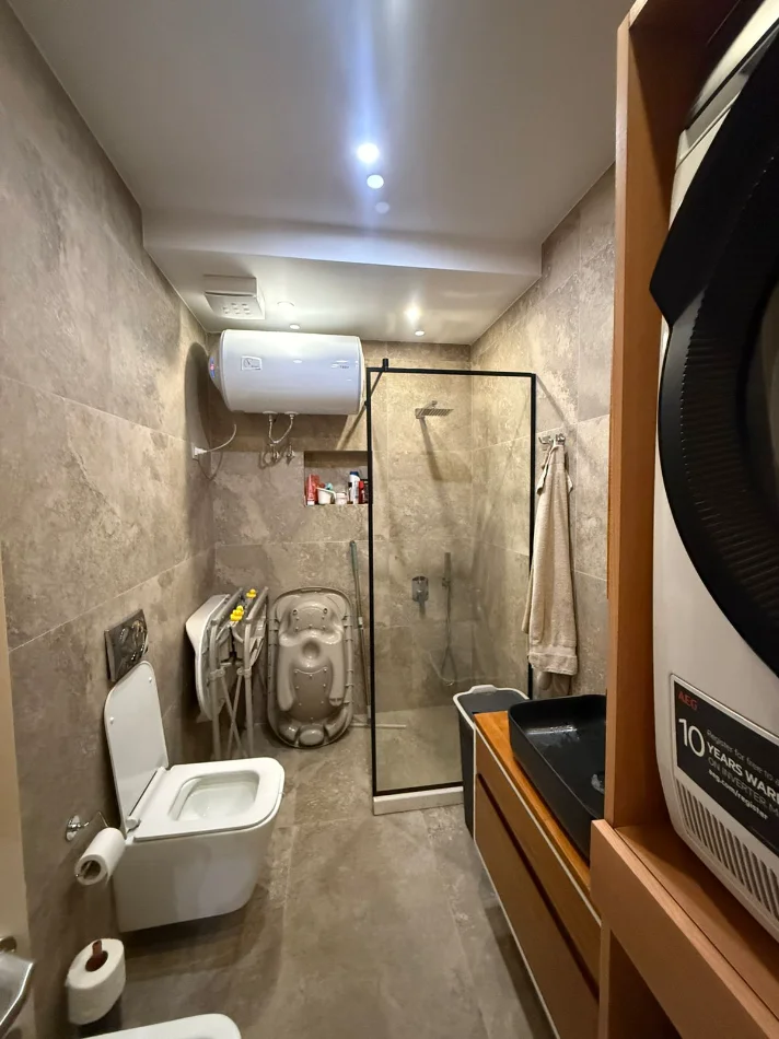 Tirane, shitet apartament 1+1+Ballkon Kati 1, 77 m² 170.000 € (Perballe Hotel Radisson)