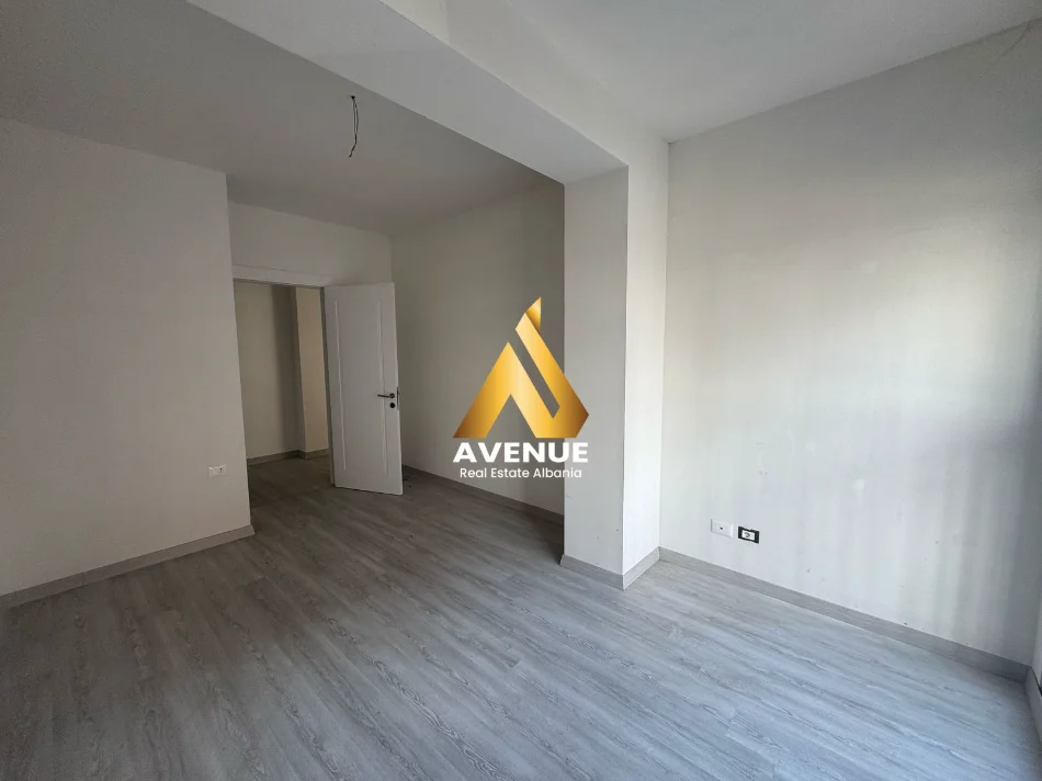 Tirane, shitet apartament 3+1+Ballkon Kati 2, 147 m² 272.700 € (Rruga Filip Jano) Bulevardi i Ri