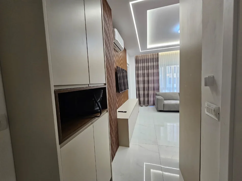 Tirane, jepet me qera apartament 1+1+Aneks+Ballkon Kati 6, 66 m² 800 € (zogu i zi)
