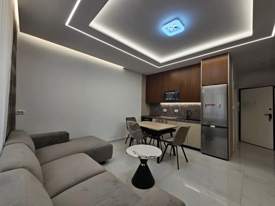 Tirane, jepet me qera apartament 1+1+Aneks+Ballkon Kati 6, 66 m² 800 € (zogu i zi)