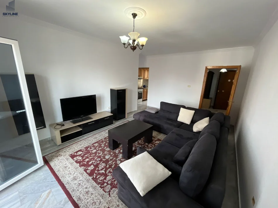 Tirane, jepet me qera apartament 2+1 Kati 6, 124 m² 600 € (Laprake)