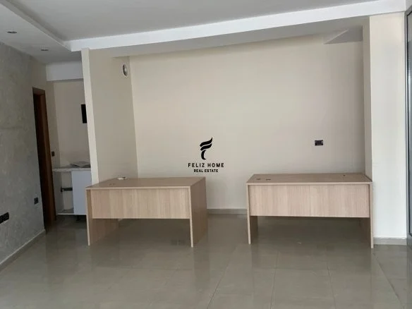 Tirane, jepet me qera zyre Kati 1, 50 m² 500 € (PAZARI I RI)