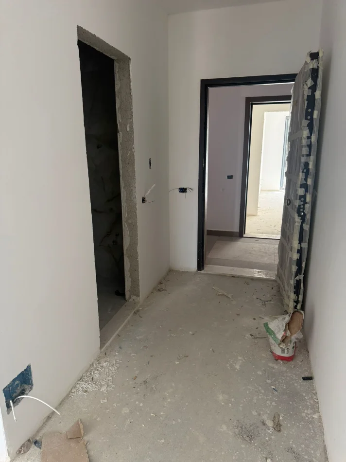 Tirane, shitet apartament 1+1 Kati 4, 75 m² 136.000 € 