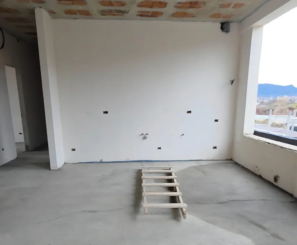 SHITET: Penthouse 3+1+3wc & Verandë Gjigante + 2 Poste Parkimi 📍Sauk (8 min nga TEG) - RES. “ÇUÇI 3” PAGESË ME KËSTE🔥393.000 EURO🔥
