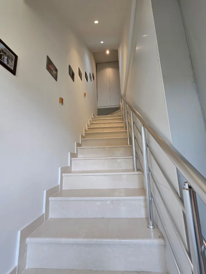 Tirane, shitet apartament duplex 2+1+Ballkon Kati 1, 103 m² 310.000 €